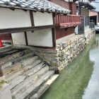 北原白秋生家と記念館の間の水堀