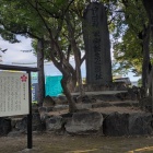利家生誕地の石碑と説明板