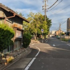 道路のカーブは怪しい、堀跡か?