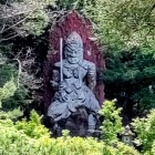 ⑦	ここはまさに修験場（ぞっとする奇妙な岩）