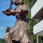 ⑩	佐々木小次郎像（添田町役場）