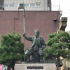 柴田勝家公像