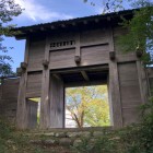 中の丸門