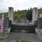 鳥居強右衛門の墓