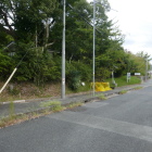 丘地を利用して築かれている