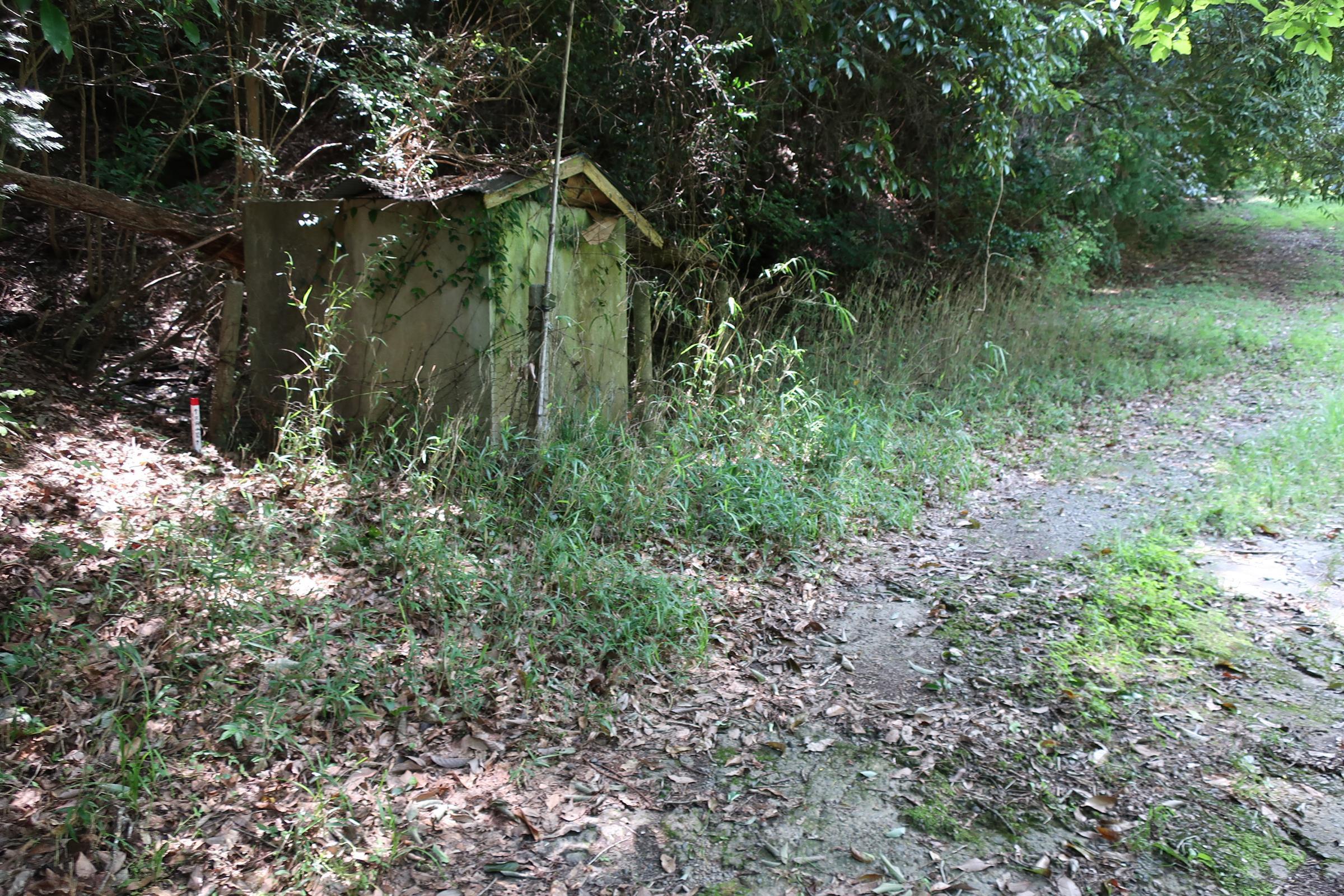 久間山砦への登城口