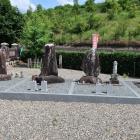 新昌寺・武田軍将士の墓