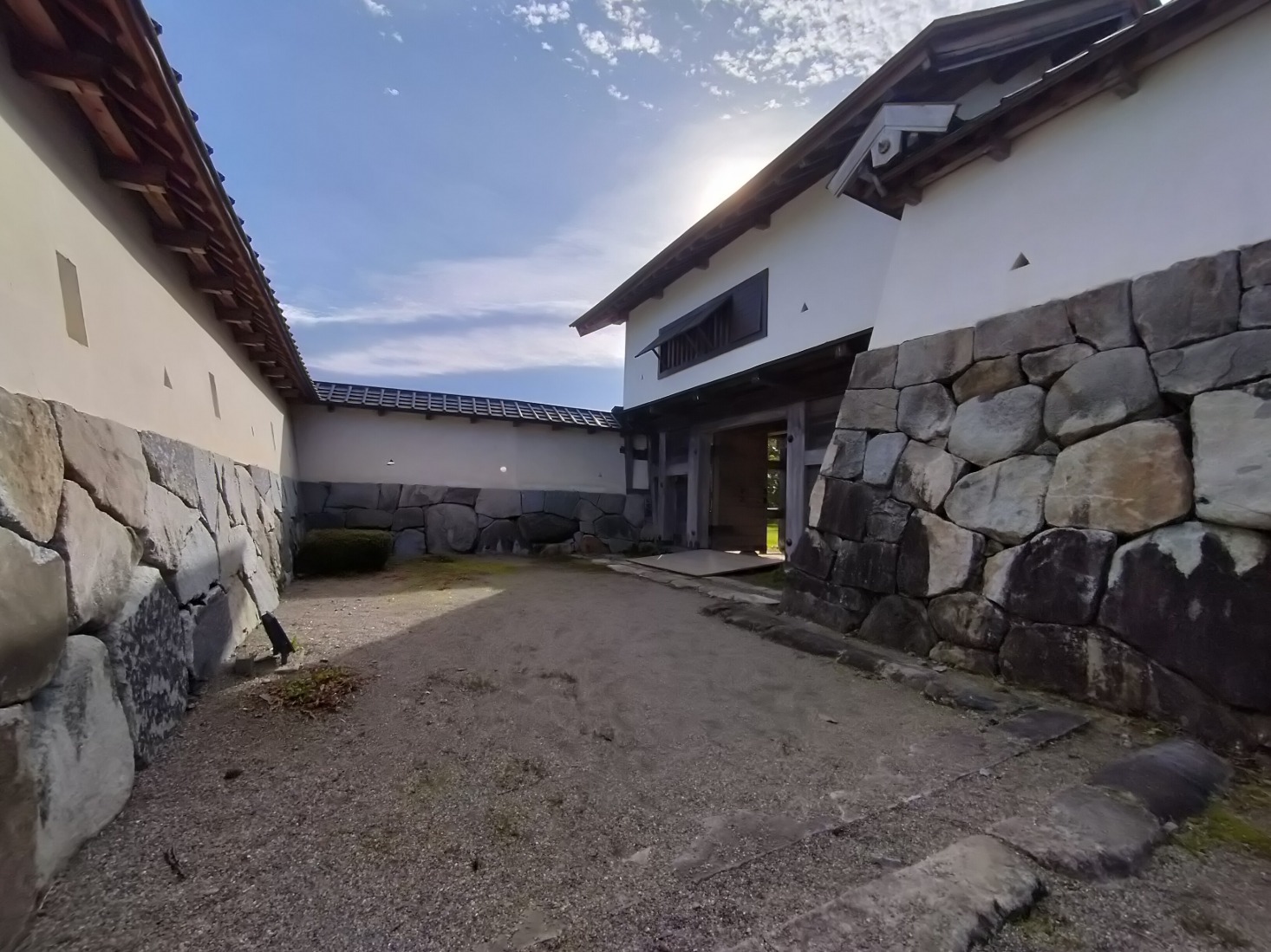 西御門＆模擬塀