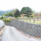 登城路、南側の崖切岸北西に伸びる