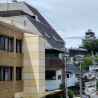 ⑩	宮本武蔵屋敷跡（年金事務所）から見た熊本城