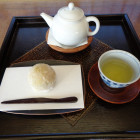 本山・清水 煎茶（和菓子付）　６５０円（税込）