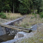 山屋敷に続くきずな橋