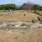 本丸外枡形虎口を南多門櫓跡より北へ