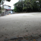 本丸虎口より本丸内部を見る