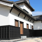 屋根を支える頬杖