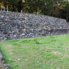 三の曲輪復元４段石積土塁