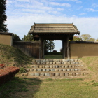 三の曲輪復元４脚門と続き土塀