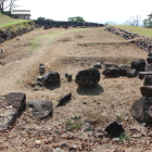 本丸外枡形虎口を北側多門櫓跡より南に見る