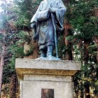 羽黒山の芭蕉像