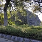 ③	大天守台（北参道橋から）