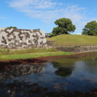 本丸南西隅櫓台と土塁