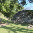 三ノ丸南西隅櫓台とクランク状の虎口