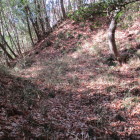 最初の堀切の底から