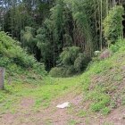 墓地そばの空堀①