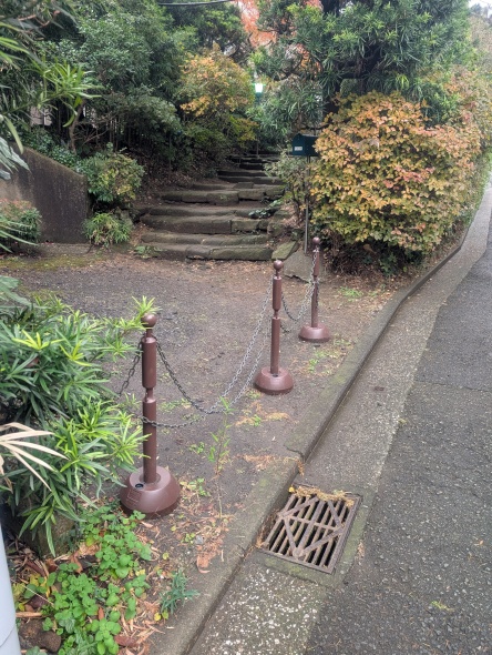 これ以上は「自重」