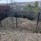 フェンス越しの二の曲輪