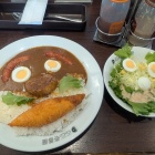 サラダもあるでよ