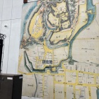 江戸時代あたりの地図（城ふもとの建物の壁）