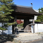 洞春寺山門（重文）