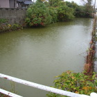 東側の濠を北方向へ