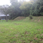 主郭内部と西側の土塁