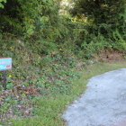 雛壇状石垣案内指示板