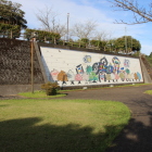 二段目に昇って南面の壁画