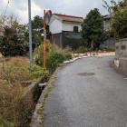 周囲の道路は少し怪しい