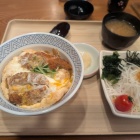 夜はかつ丼
