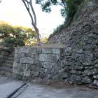 本丸北面の石垣と台所門石垣