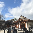 本丸御殿越しに大天守