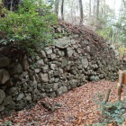 １位小堤城山城：良好に残る石垣