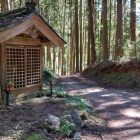 ④	ひっそりとある地蔵様（勝地峠）