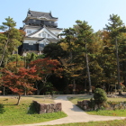 坂谷門跡と天守