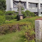 大手門跡の石碑と太田道灌像