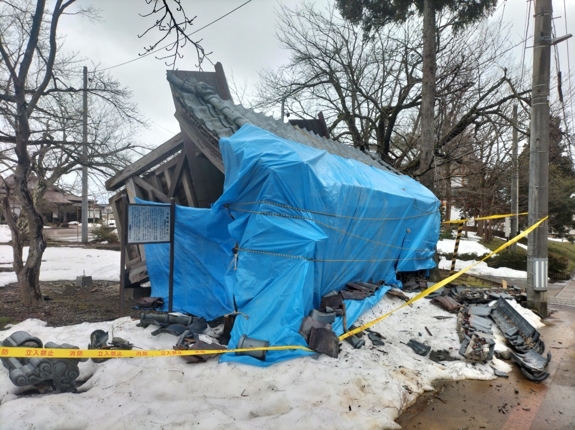 移築大手門倒壊1