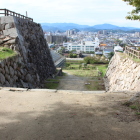 二の丸裏御門跡東から西へ、左手三階櫓台