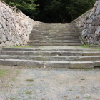 二の丸裏御門跡を西から東へ