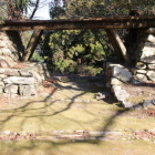 本丸内側西より東門跡を見る