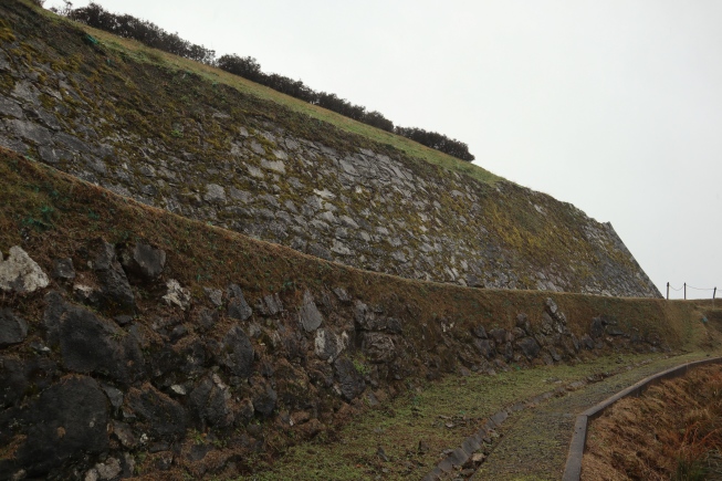主要部北面の高石垣